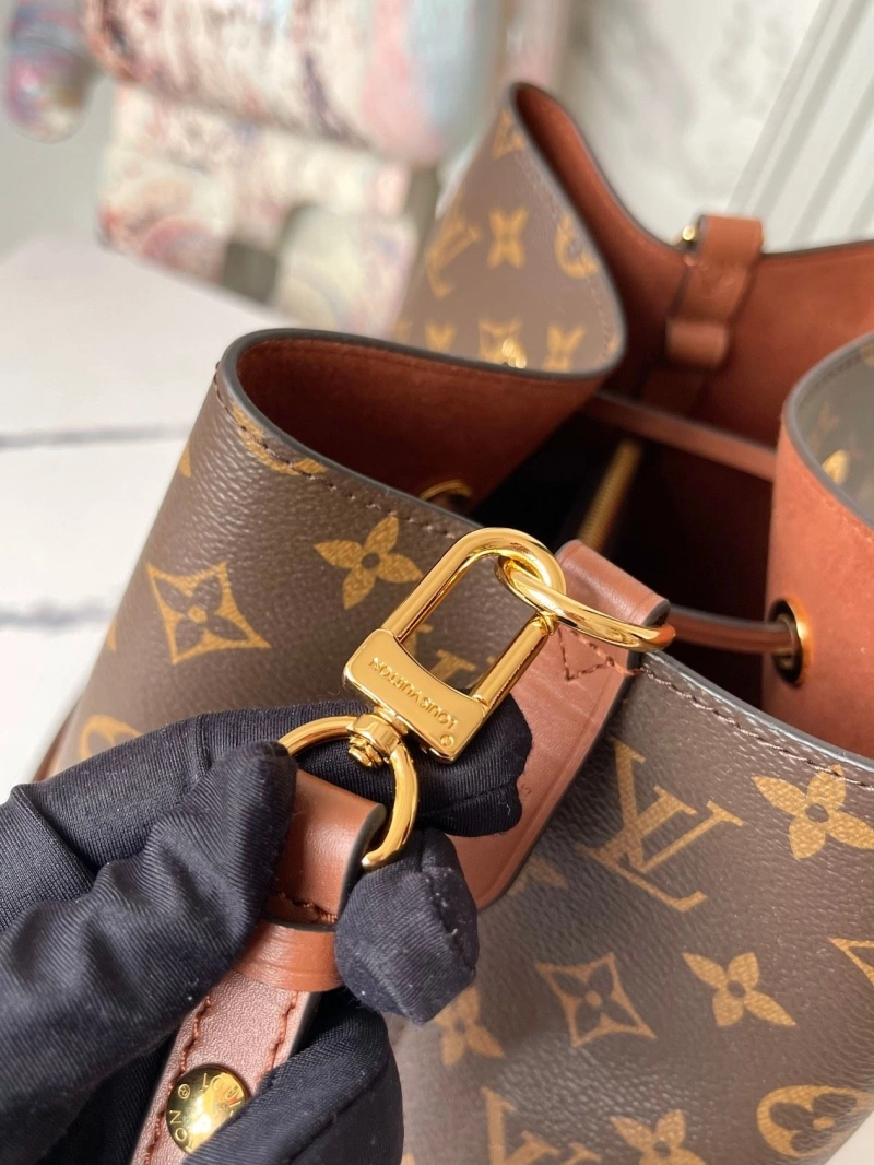 LV Bucket Bags 4233G-0686