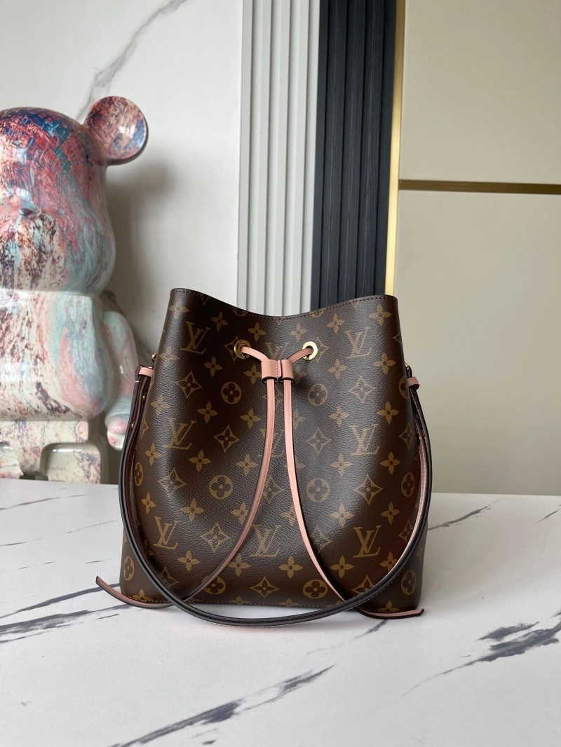 LV Bucket Bags 4233G-0687