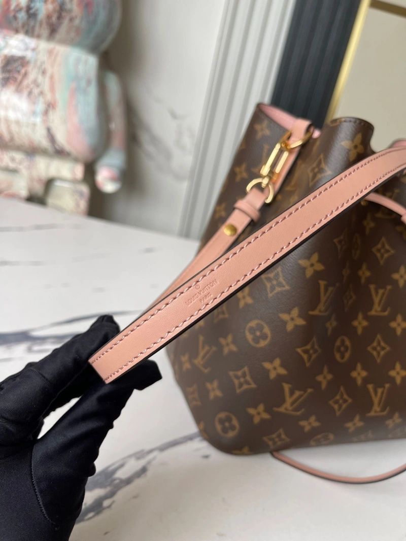 LV Bucket Bags 4233G-0687
