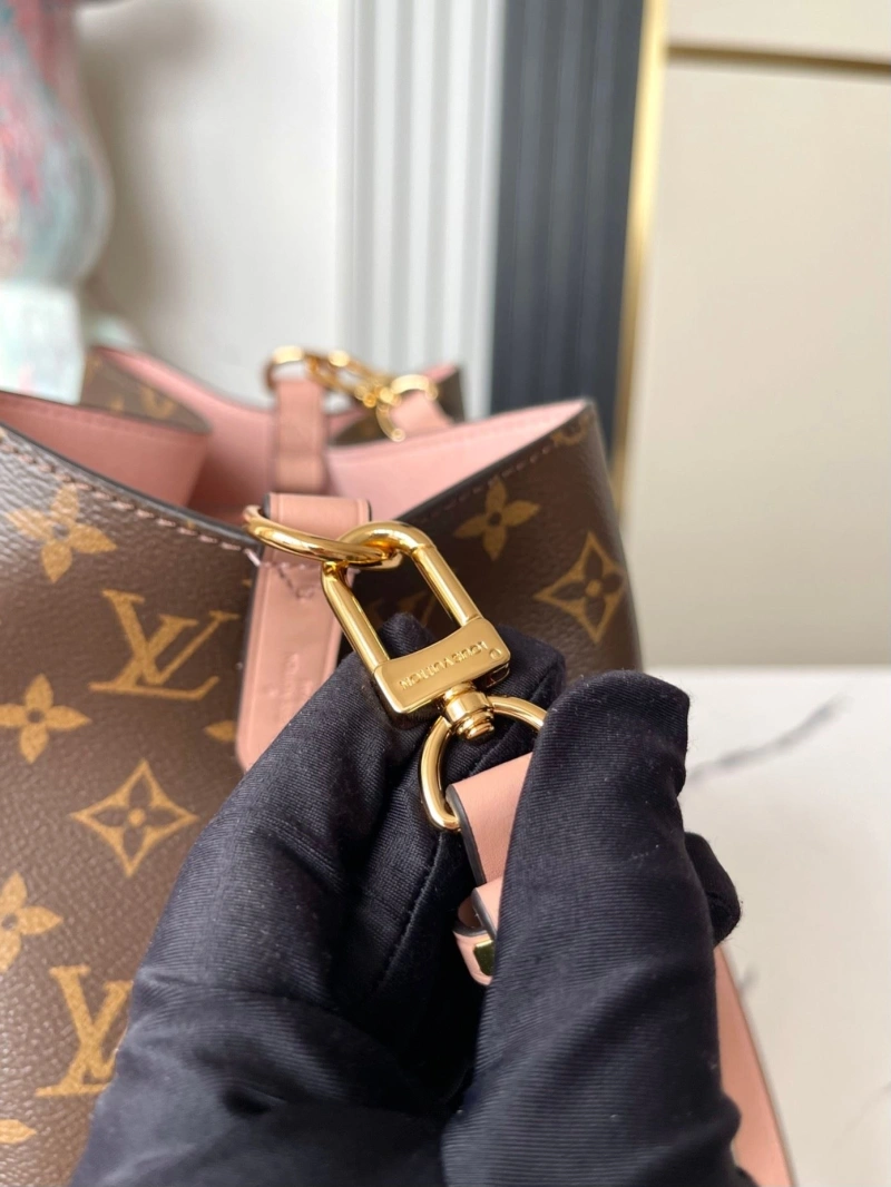LV Bucket Bags 4233G-0687