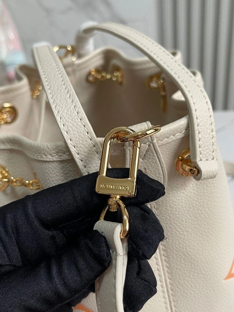 LV Bucket Bags 4233G-0691