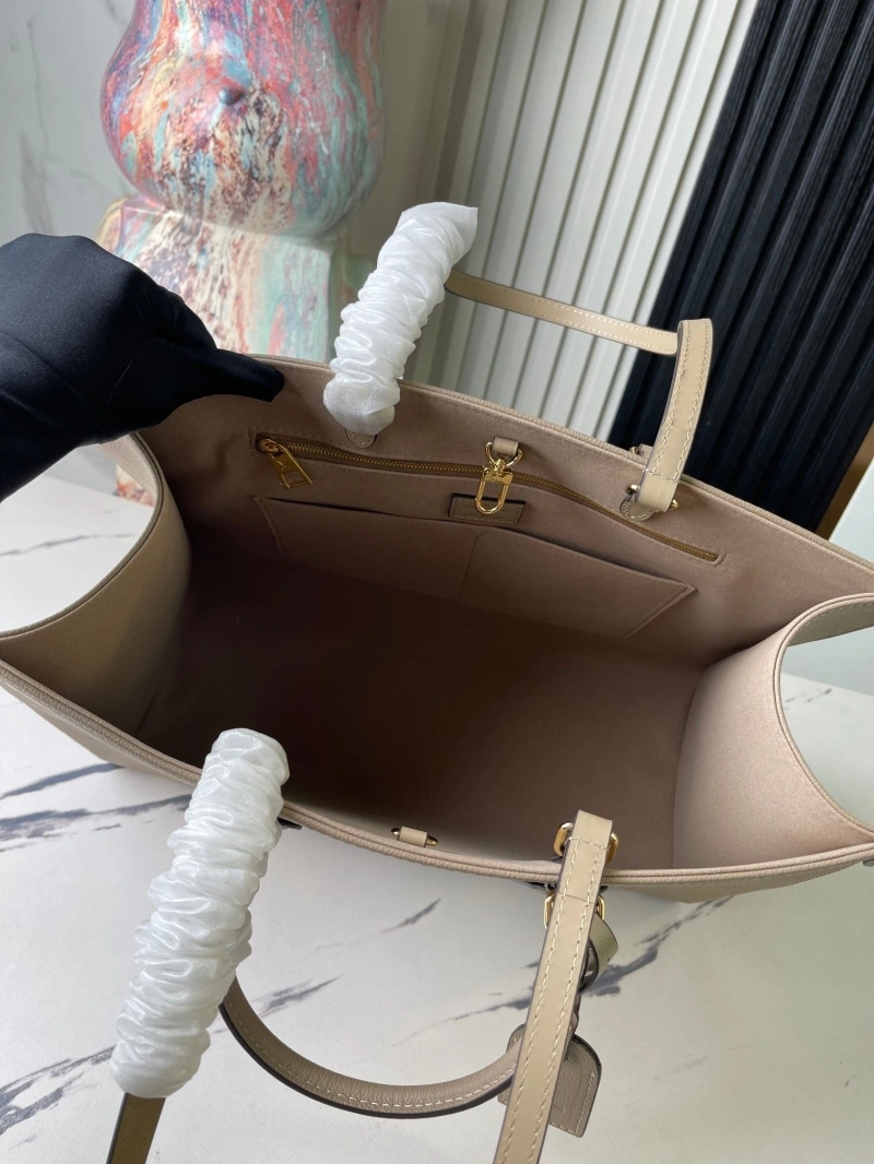 LV Shopping Bags 4233G-0739