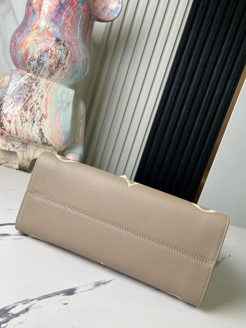 LV Shopping Bags 4233G-0740