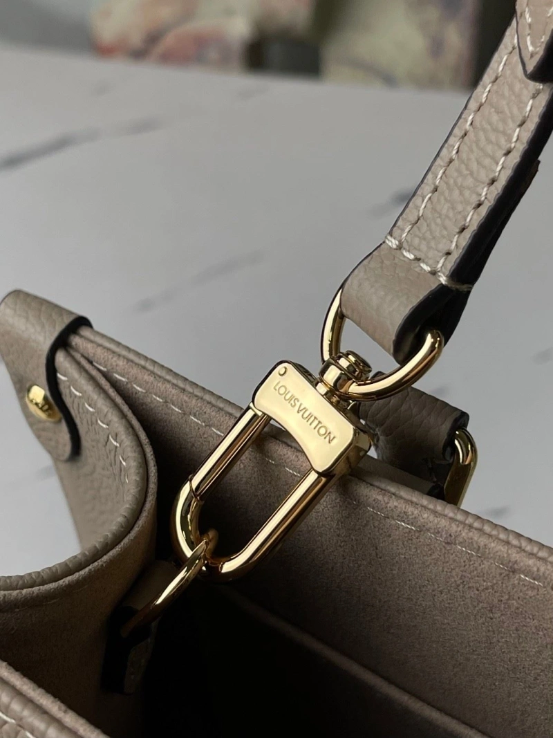LV Shopping Bags 4233G-0741