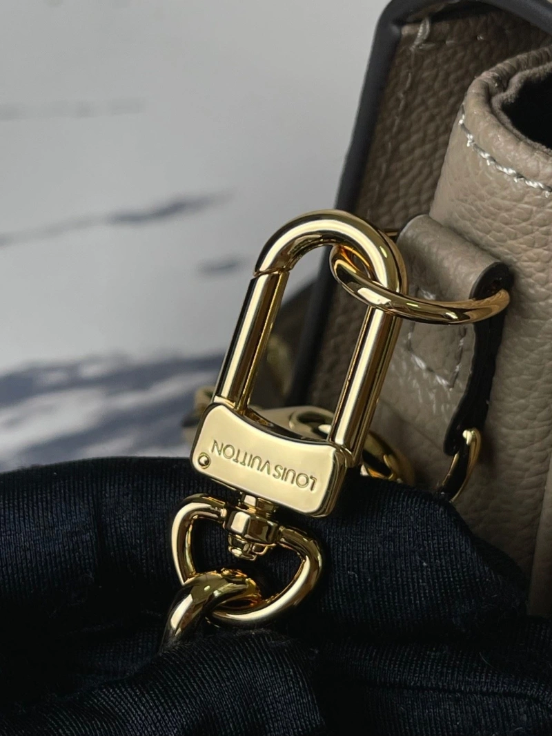 LV Satchel bags 4233G-0758