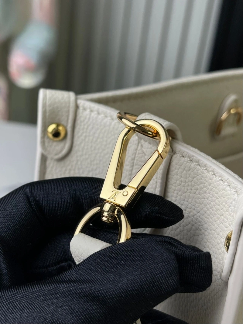 LV Shopping Bags 4233G-0761