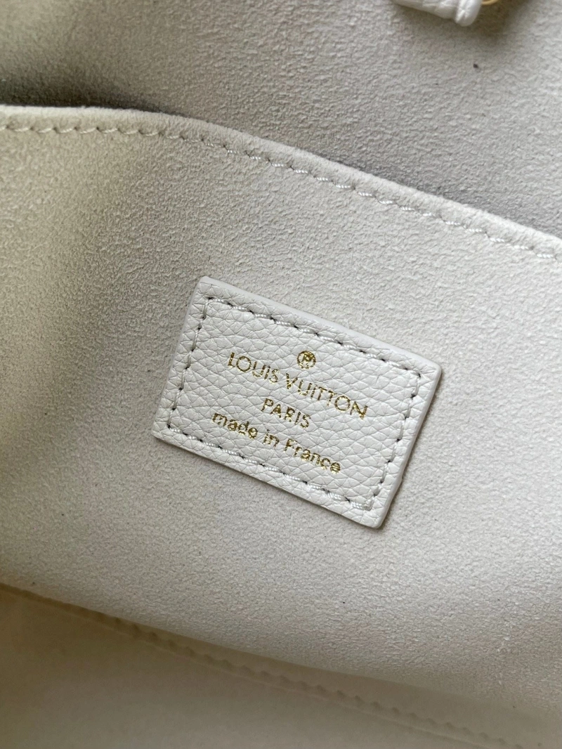 LV Shopping Bags 4233G-0761