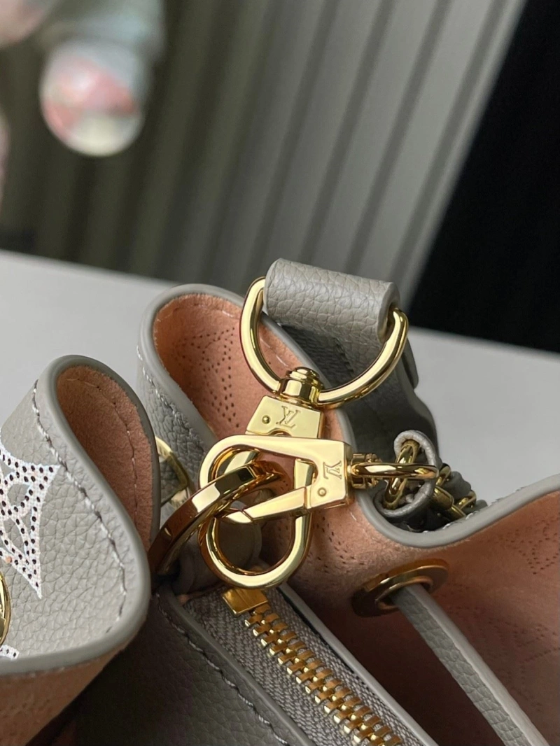LV Shopping Bags 4233G-0776