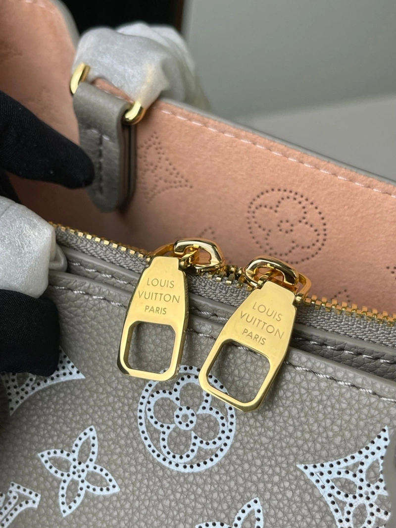 LV Shopping Bags 4233G-0776