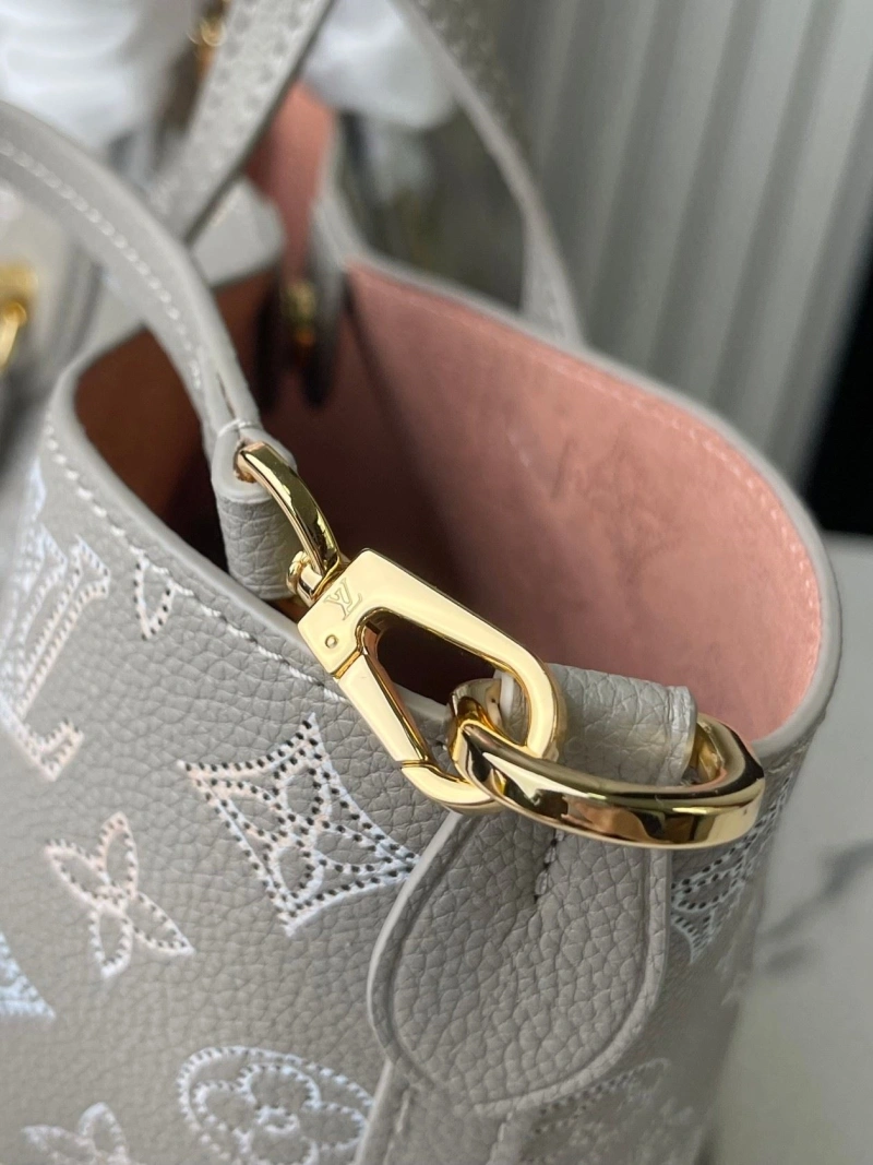 LV Shopping Bags 4233G-0778