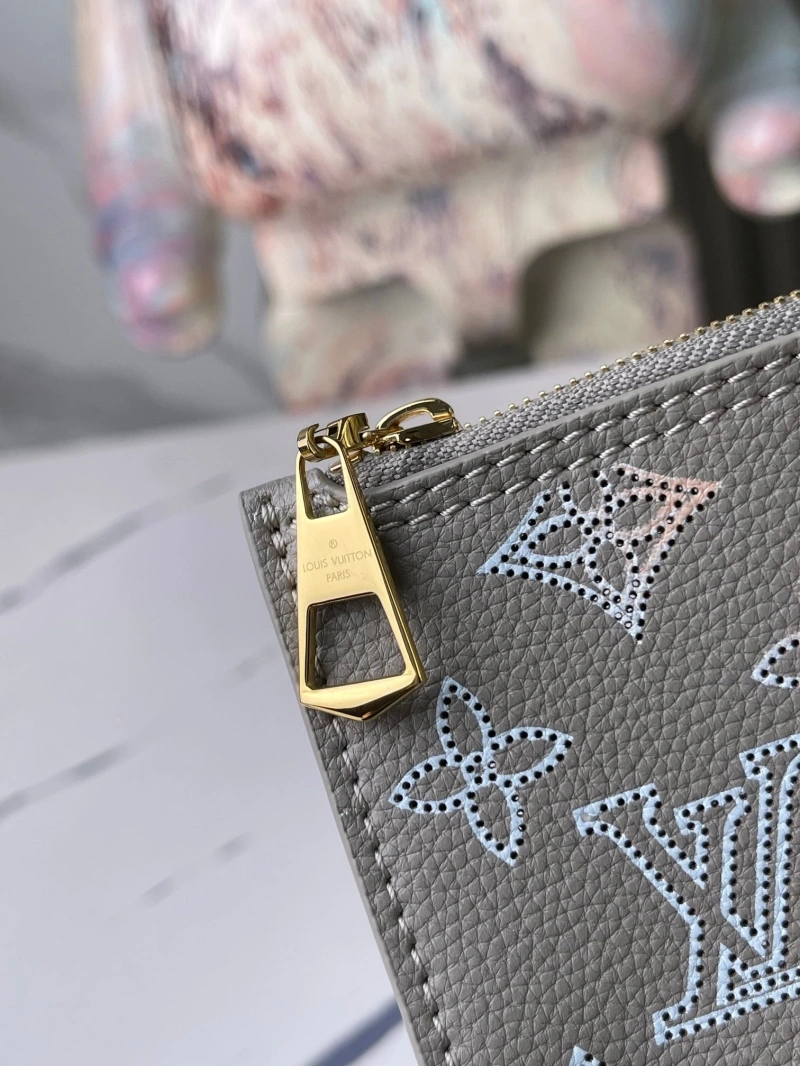 LV Shopping Bags 4233G-0778