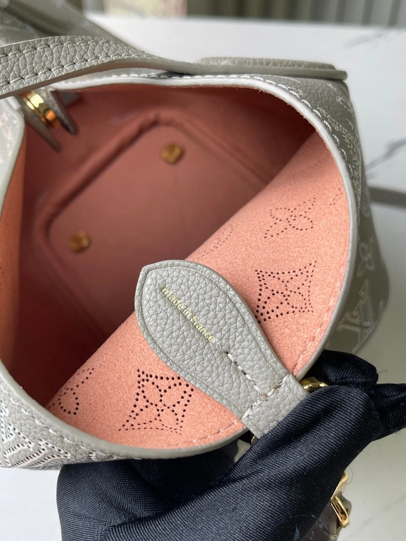 LV Shopping Bags 4233G-0778