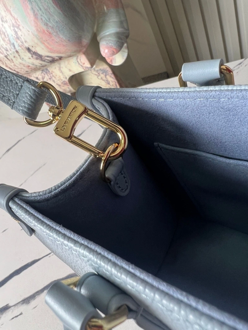 LV Shopping Bags 4233G-0782
