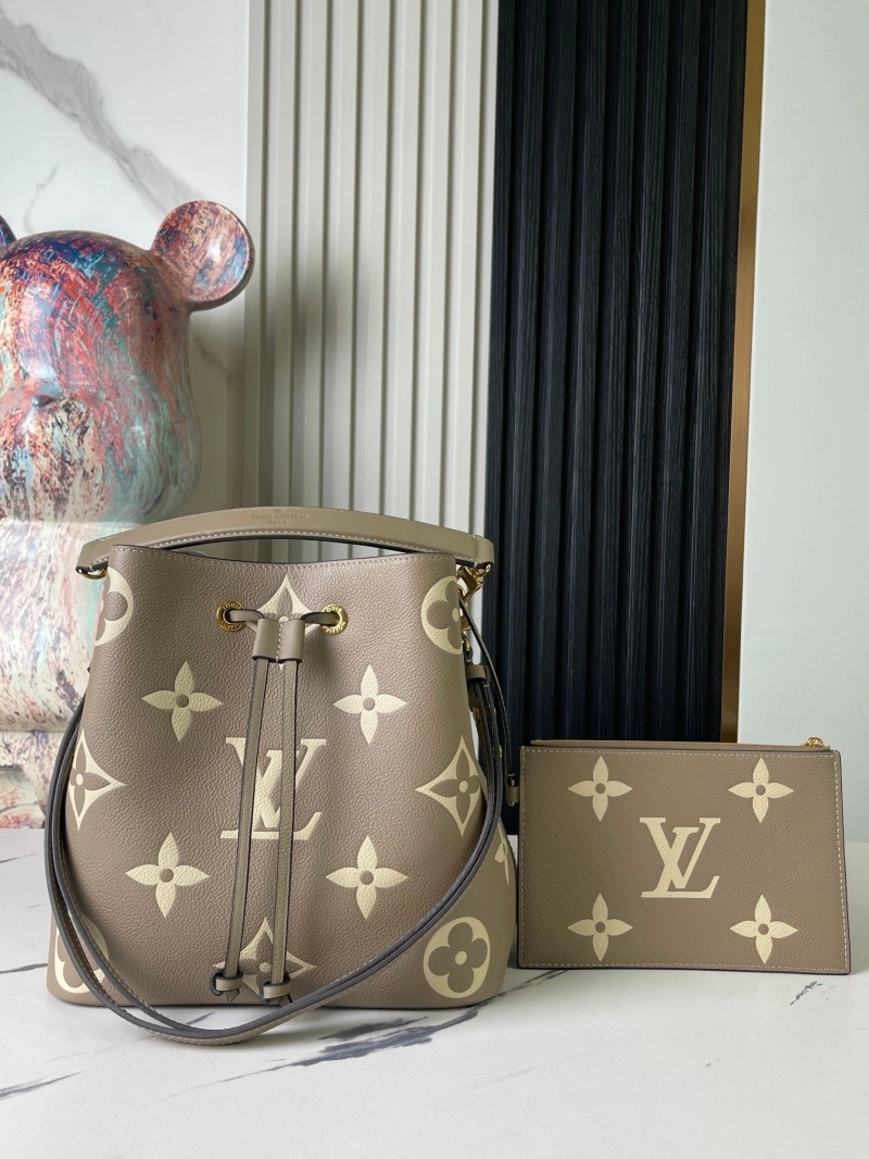 LV Bucket Bags 4233G-0784