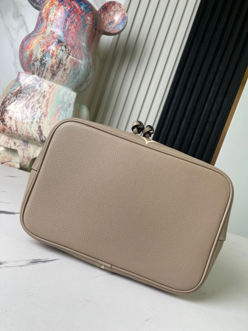 LV Bucket Bags 4233G-0784