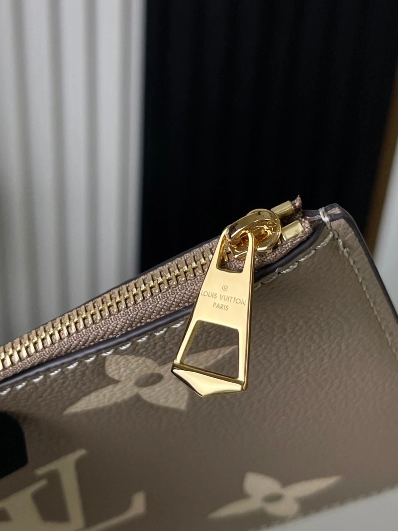 LV Bucket Bags 4233G-0784