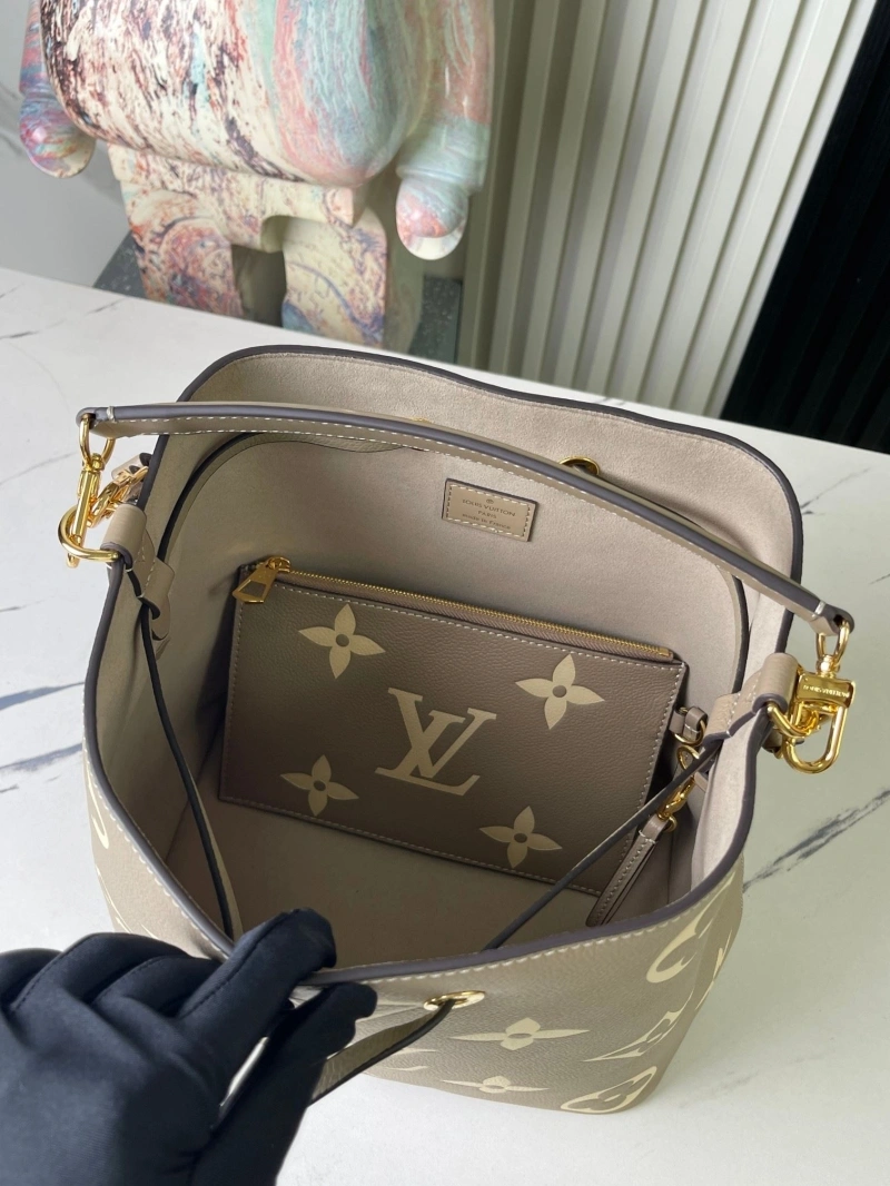 LV Bucket Bags 4233G-0784