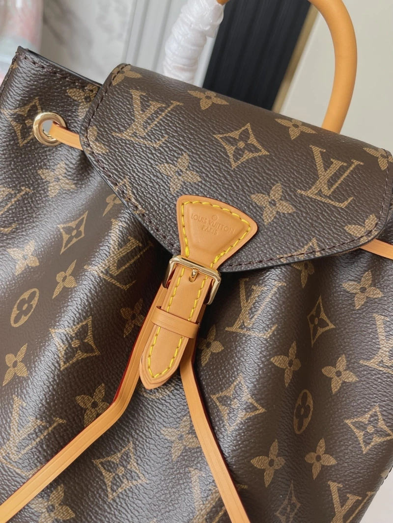 LV Backpacks 4233G-0788
