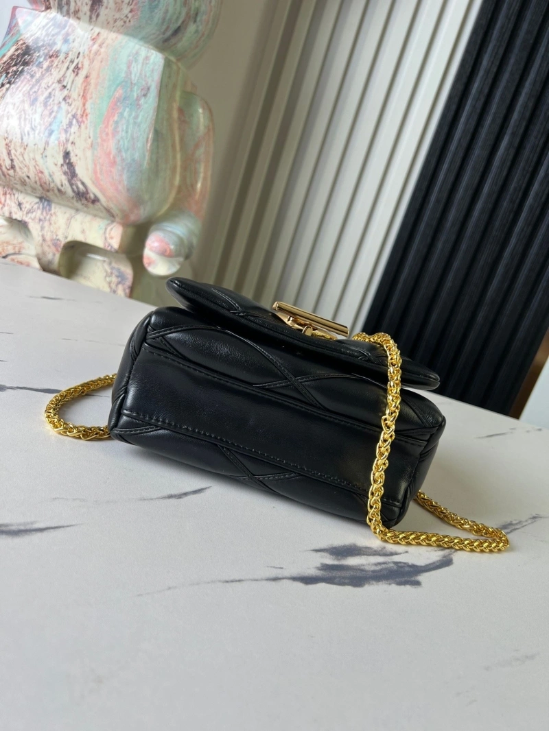 lv twist De*1m bags 4233g-0793