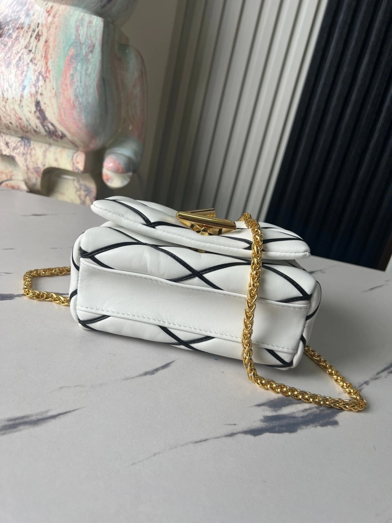 lv twist De*1m bags 4233g-0794