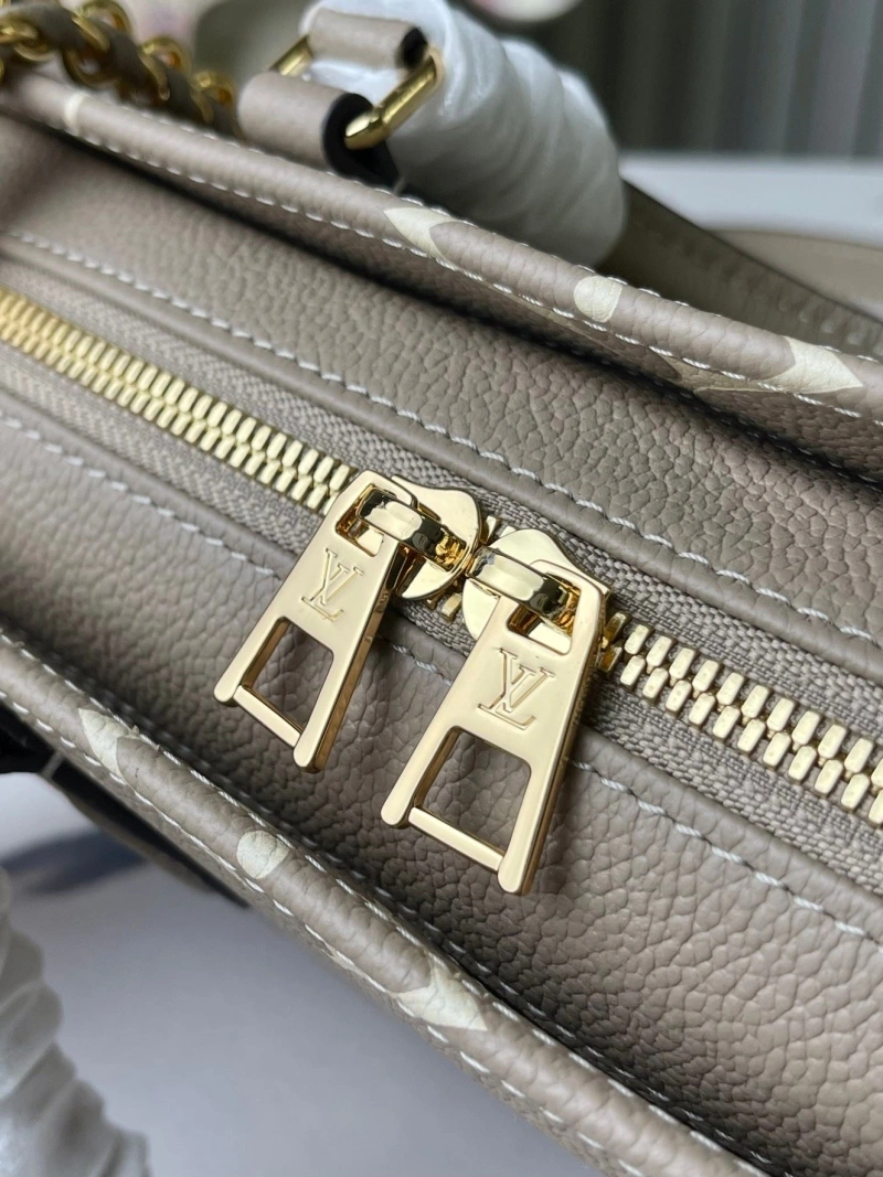 LV Shopping Bags 4233G-0808