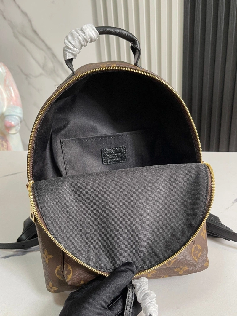 LV Backpacks 4233G-0815