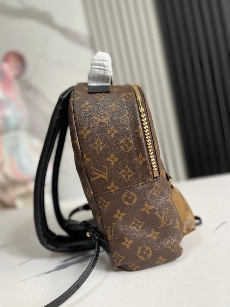 LV Backpacks 4233G-0816