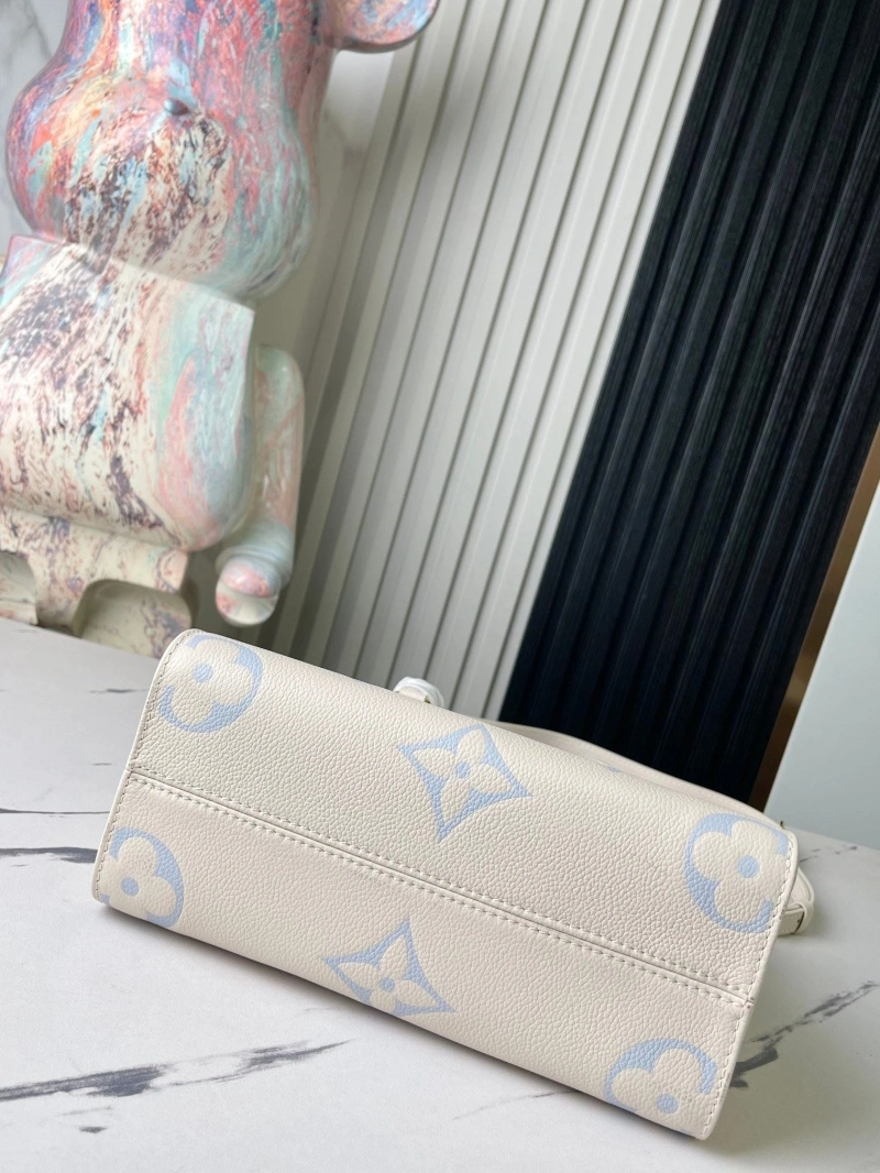 LV Shopping Bags 4233G-0820