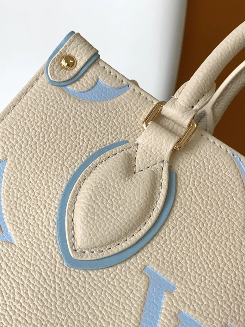 LV Shopping Bags 4233G-0891