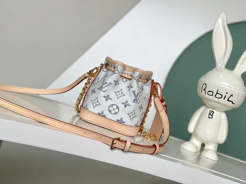 LV Bucket Bags 4233G-0905