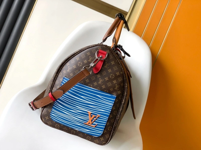 LV Travel Bags 4233G-0926
