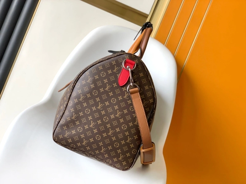 LV Travel Bags 4233G-0926