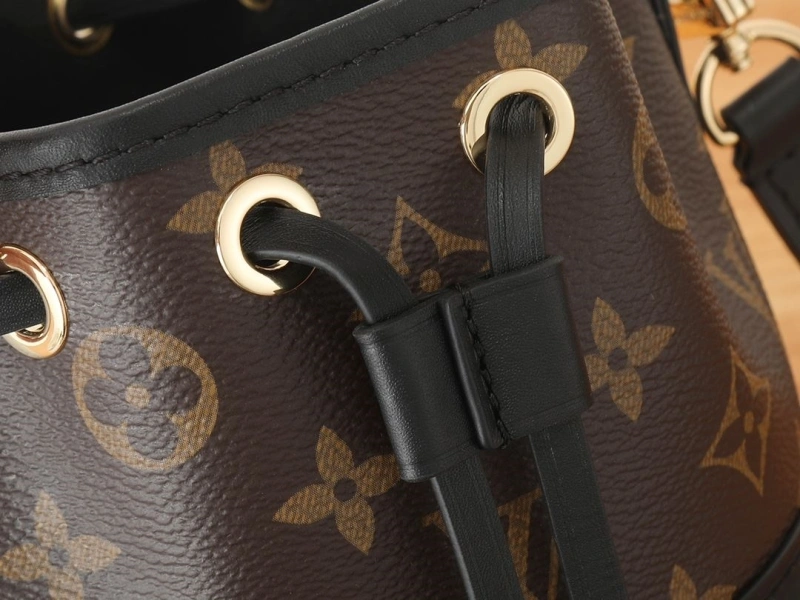LV Bucket Bags 4233G-1021