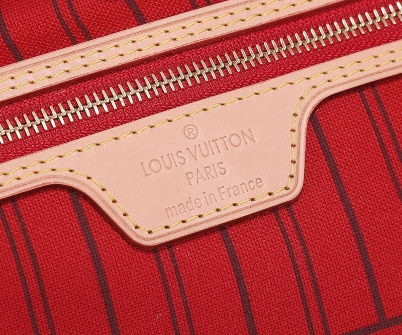 LV Shopping Bags 4233G-1047