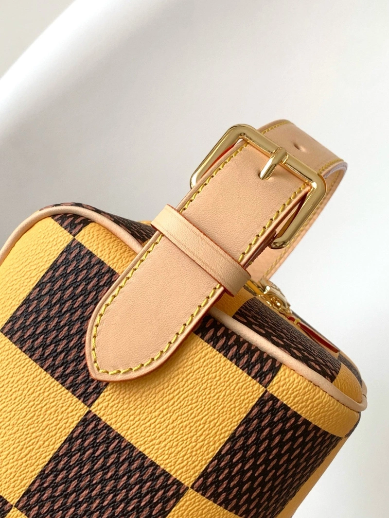 LV Cosmetic Bags 4233G-1074