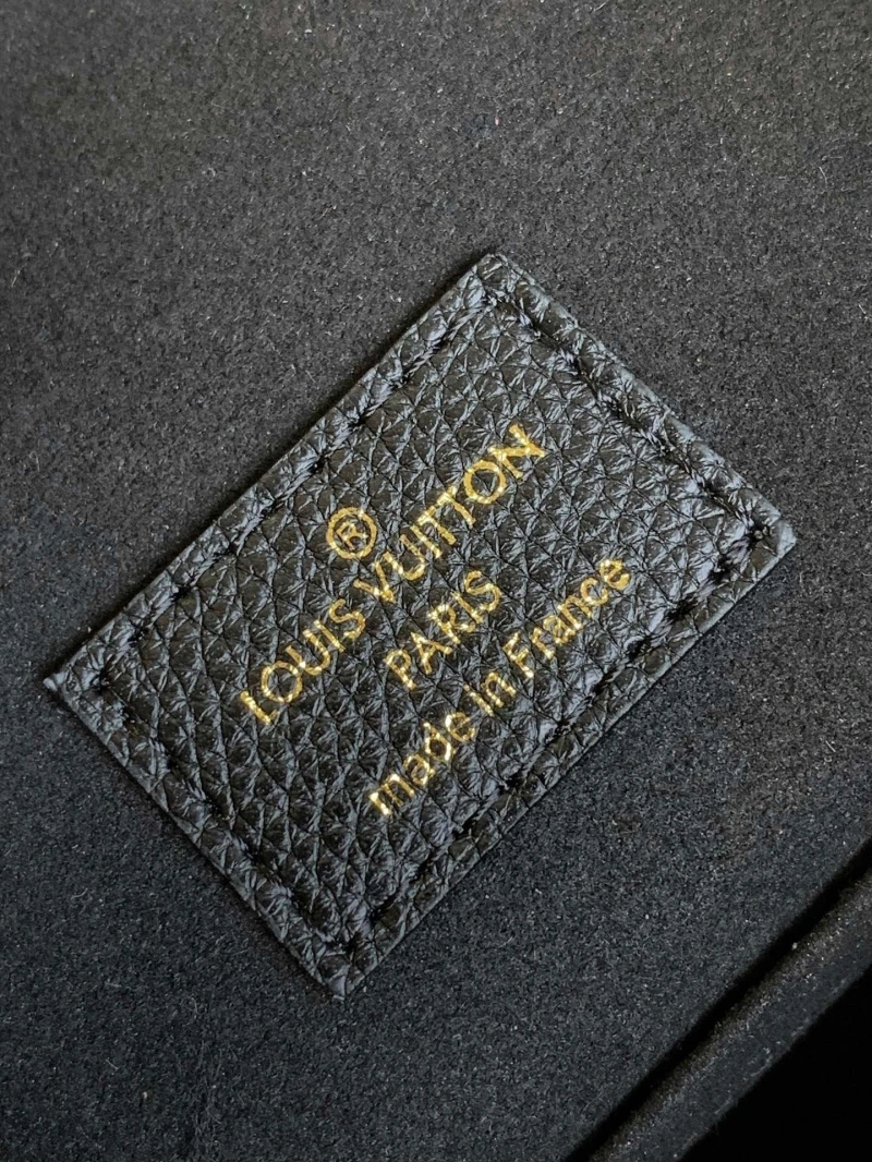 LV Backpacks 4233G-1075