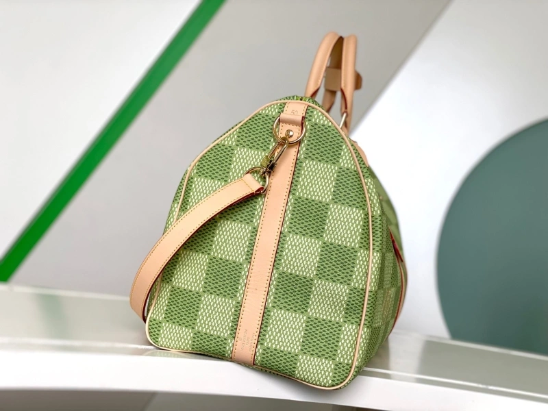 LV Travel Bags 4233G-1184