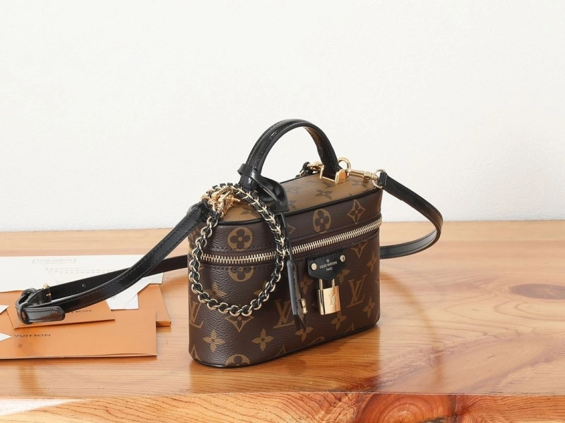 LV Cosmetic Bags 4233H-0113