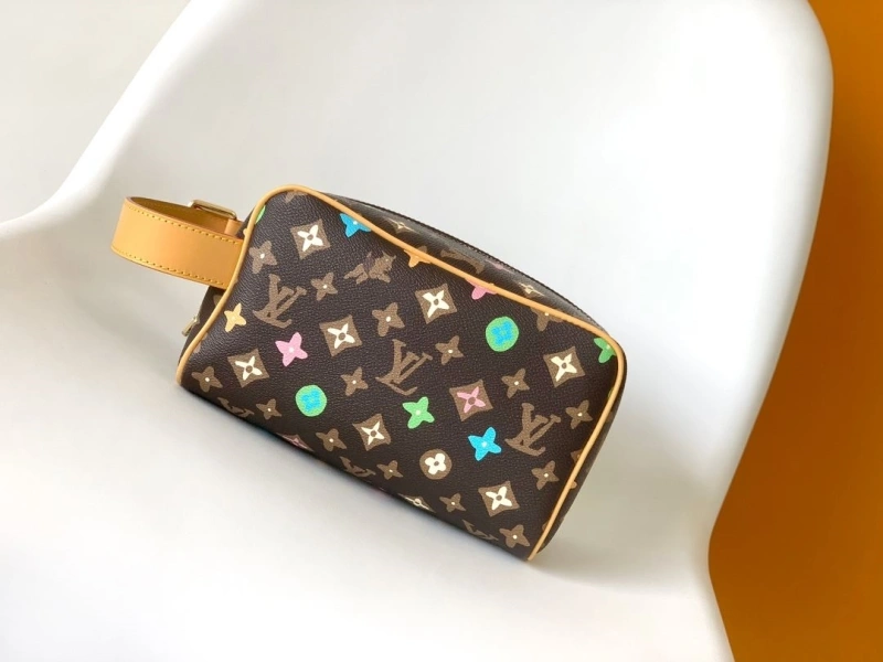 LV Cosmetic Bags 4233H-0130
