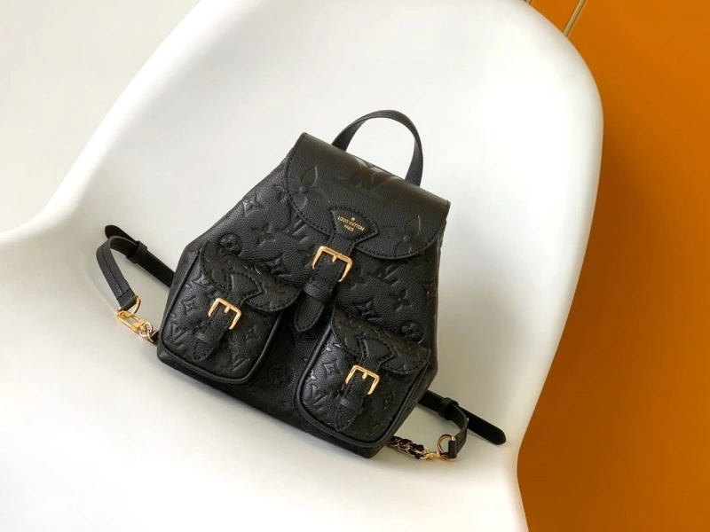 LV Backpacks 4233H-0132