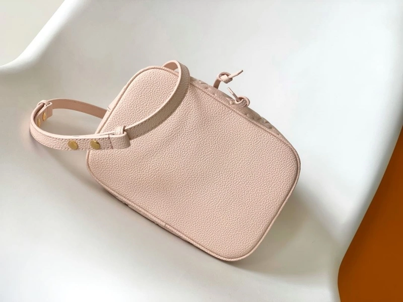 LV Bucket Bags 4233H-0159