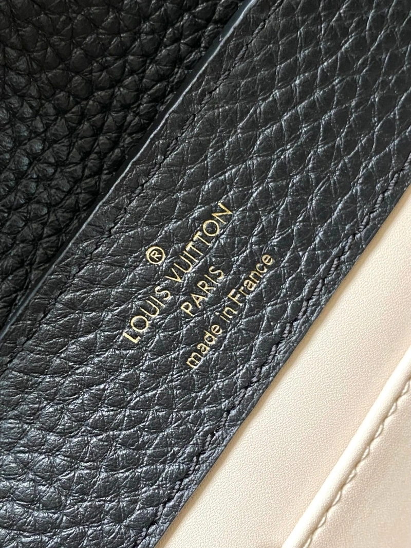 LV Capucines Bags 4233H-0195