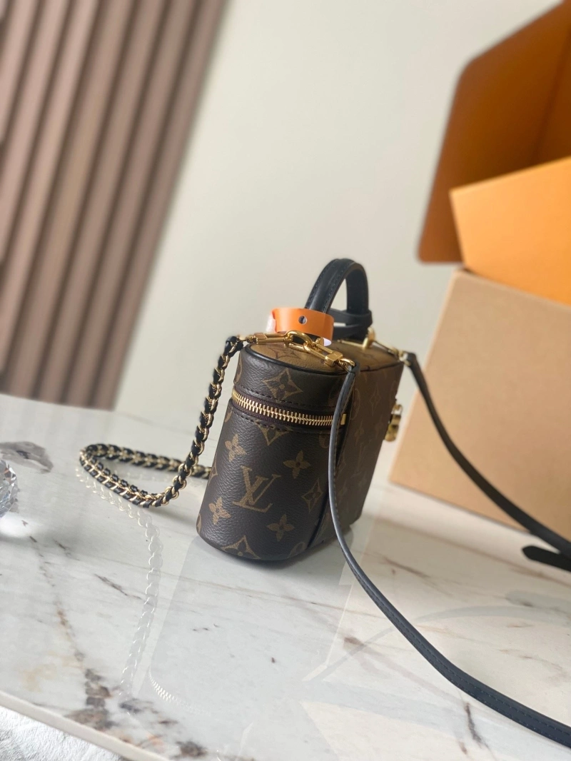 LV Cosmetic Bags 4233H-0200