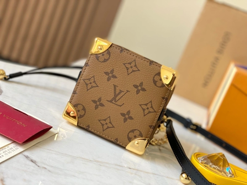 LV Bucket Bags 4233H-0204