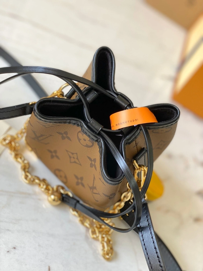 LV Bucket Bags 4233H-0204