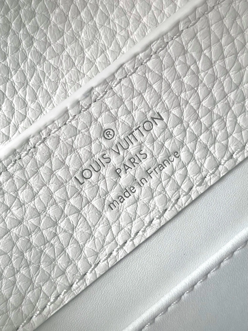 LV Capucines Bags 4233H-0220