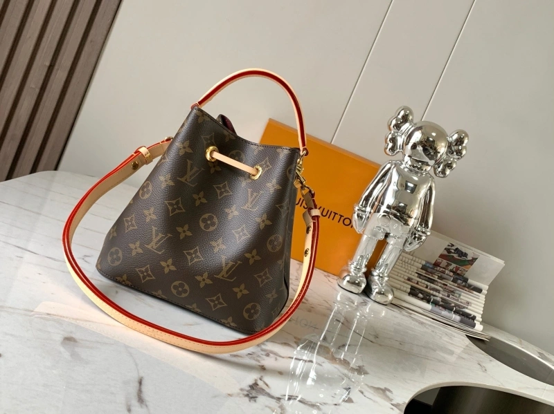 LV Bucket Bags 4233H-0223