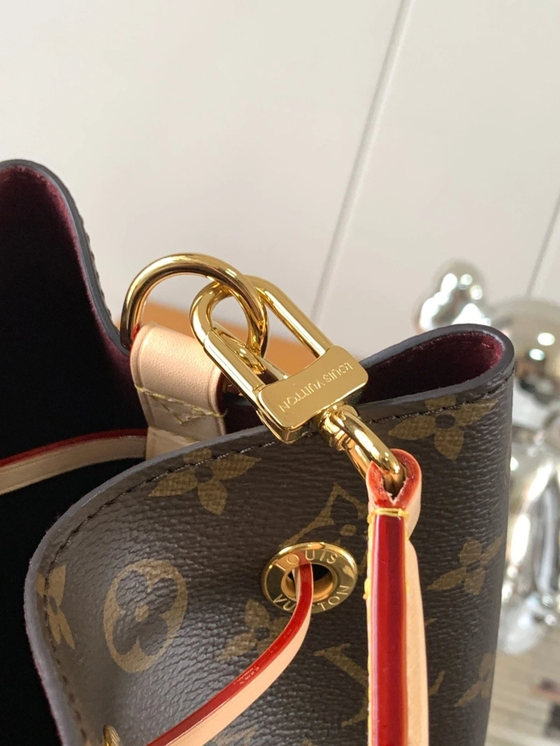 LV Bucket Bags 4233H-0223