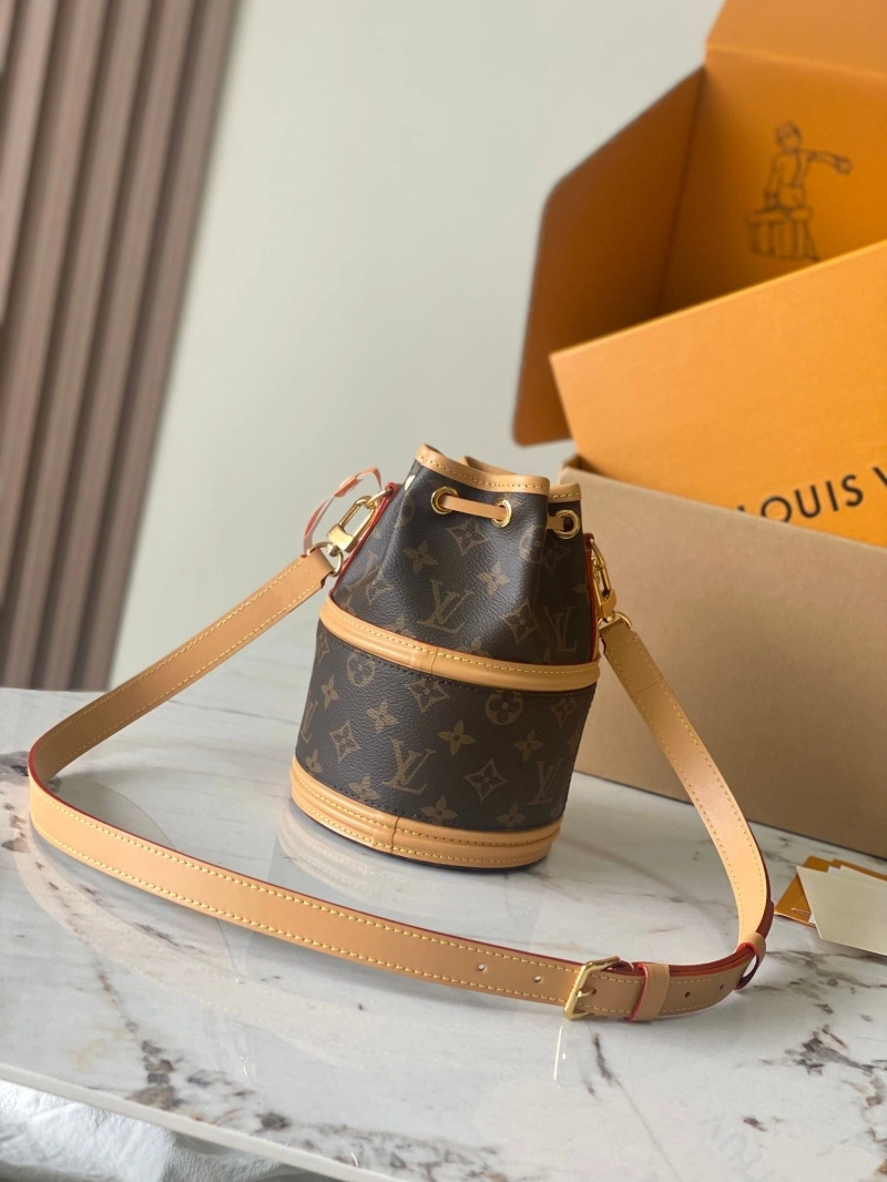 LV Bucket Bags 4233H-0236
