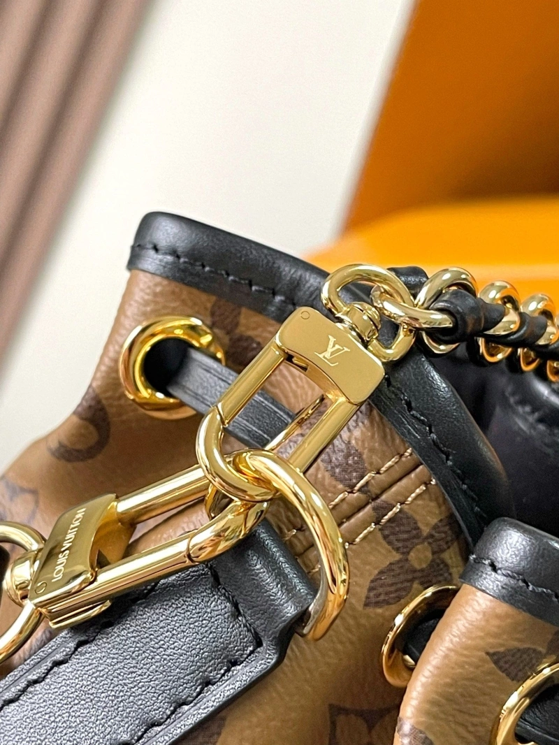 LV Bucket Bags 4233H-0237